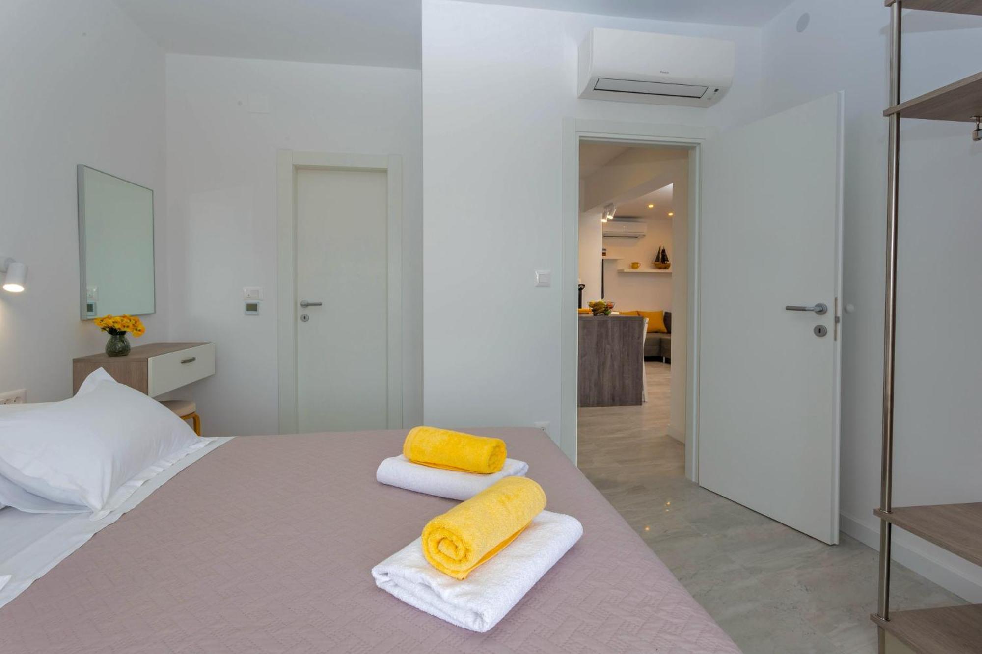 Apartments Tatjana Dominis Hvar Town Exterior foto