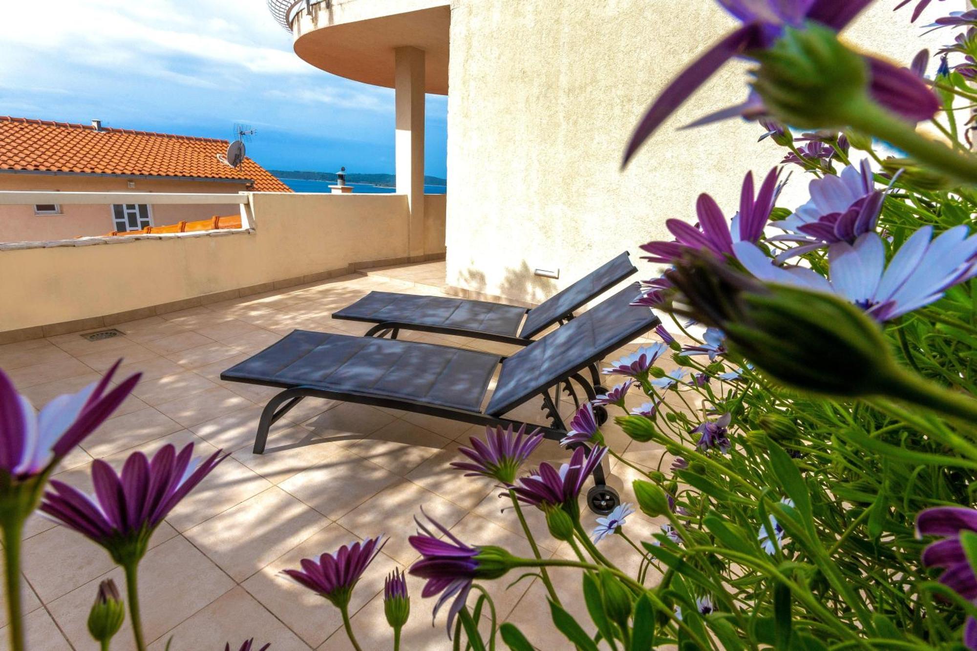 Apartments Tatjana Dominis Hvar Town Exterior foto