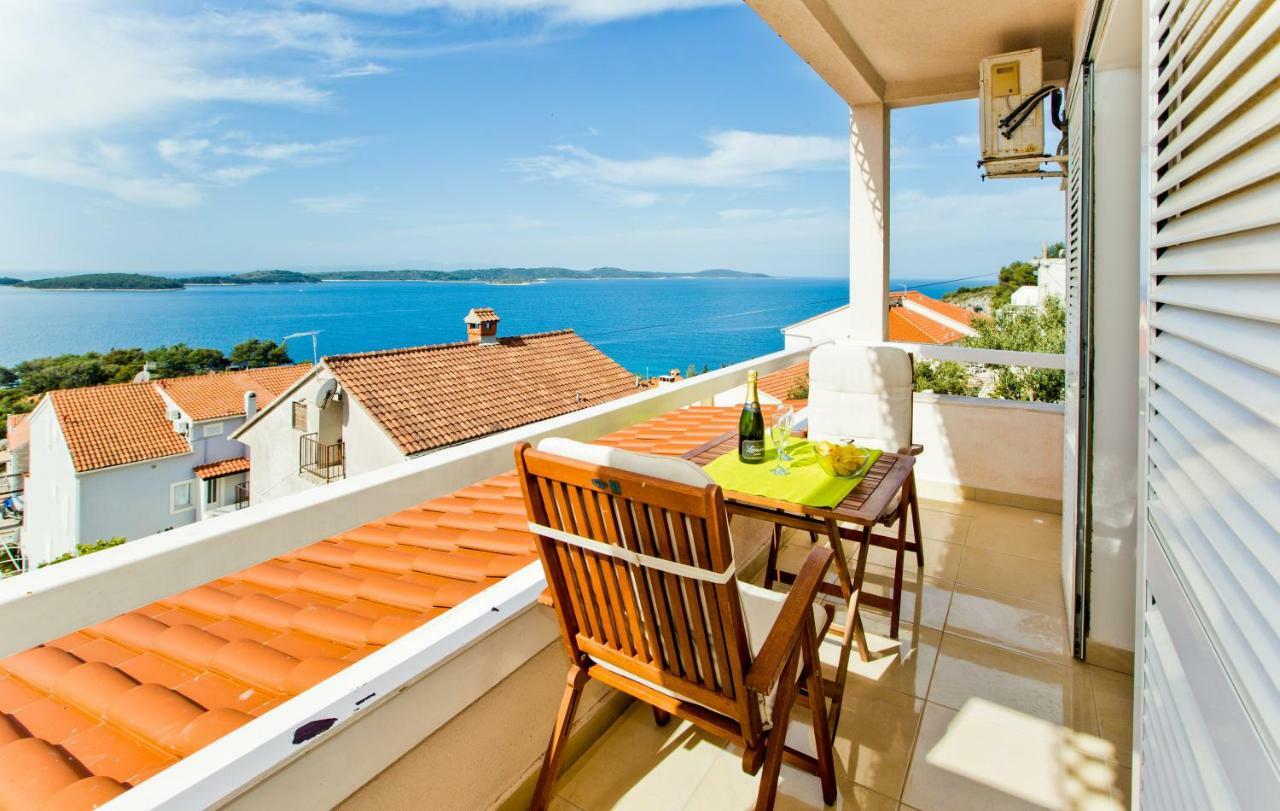 Apartments Tatjana Dominis Hvar Town Exterior foto