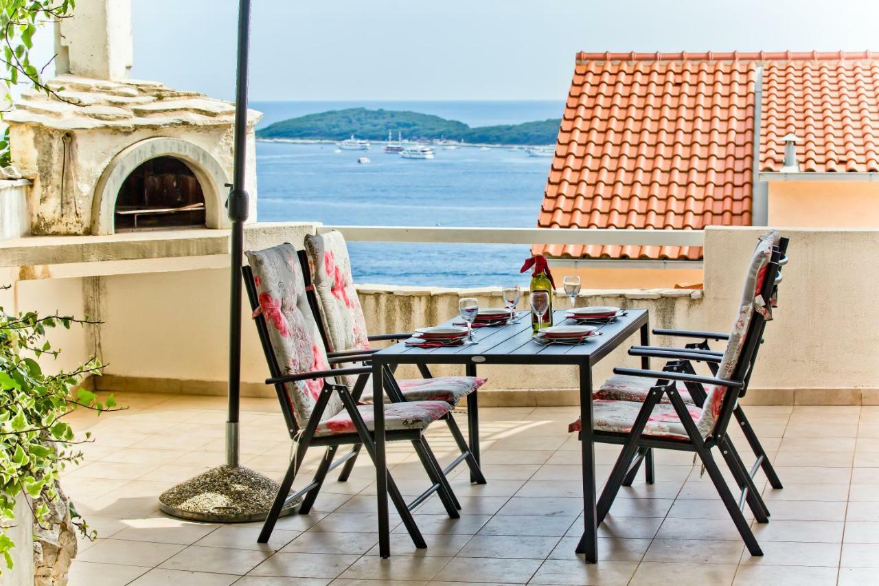 Apartments Tatjana Dominis Hvar Town Exterior foto
